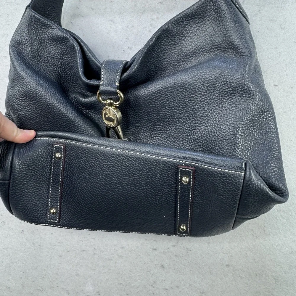 Dooney & Bourke‎ Hobo Logo Lock Shoulder Bag Black Pebble W/ Wallet Gold Tone